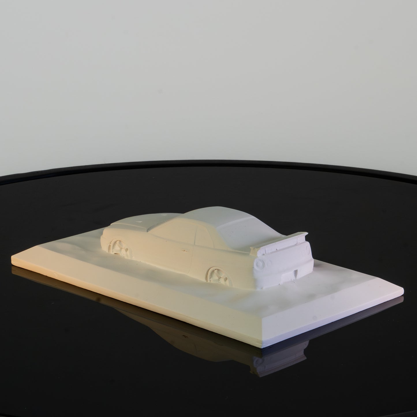 R34 Skyline Skulptur